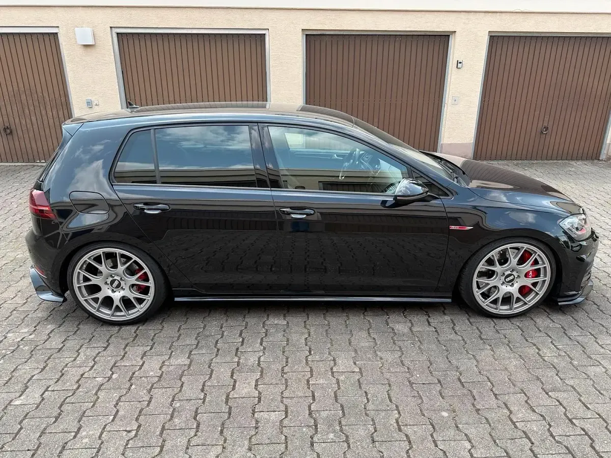 Gebraucht VW Golf VII GTI 245 PS (180 kW) 2019 Schwarz Limousine