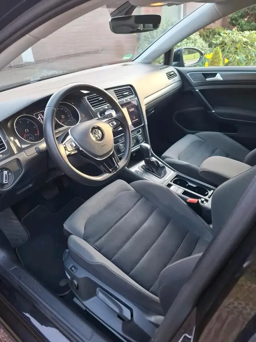 Usata VW Golf VII 150 CV (110 kW) 2018 Nero Station wagon