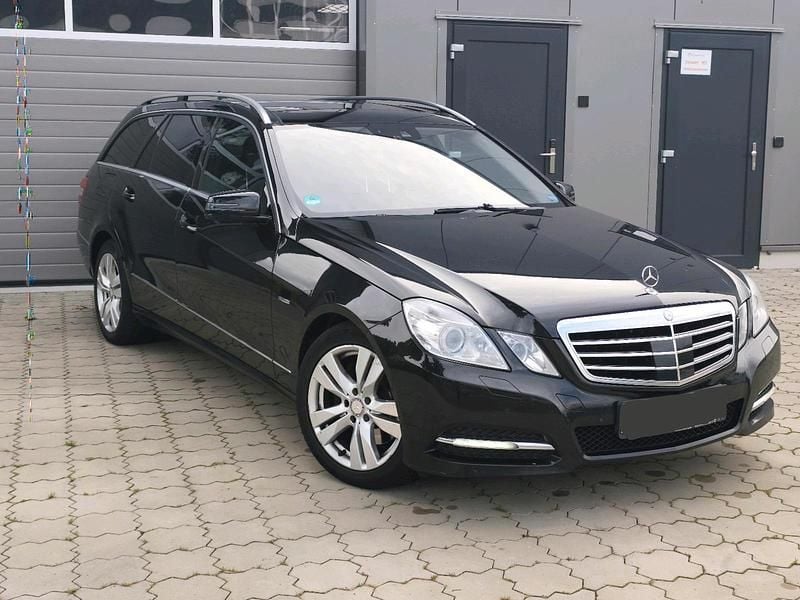 Gebraucht 2011 Mercedes E300 Avantgarde Kombi | 7.000 € - Bild 1/4