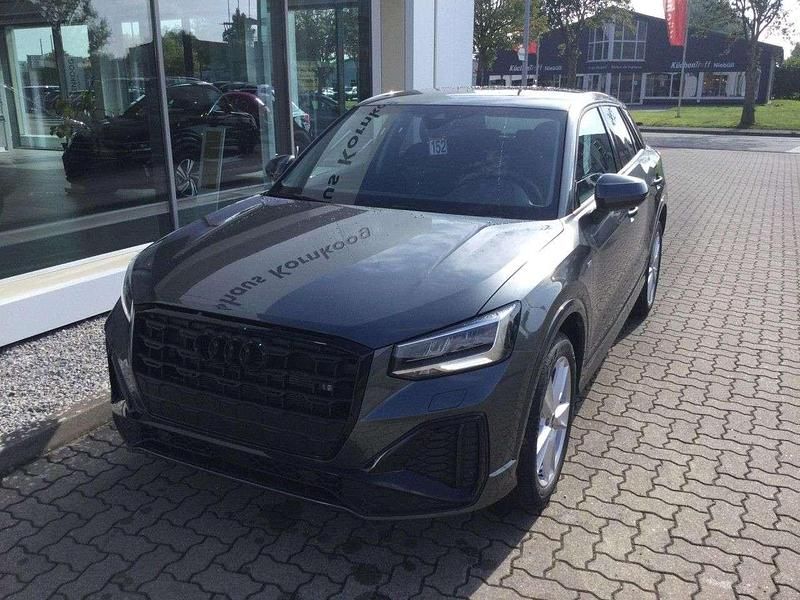 Neu Audi Q2 S-Line 150 PS (110 kW) 2025 Daytonagrau SUV