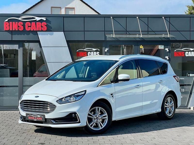 Weiß Gebraucht 2022 Ford S-MAX Titanium Van / Kleinbus | 26.790 € (Guter Preis) - Bild 1/4