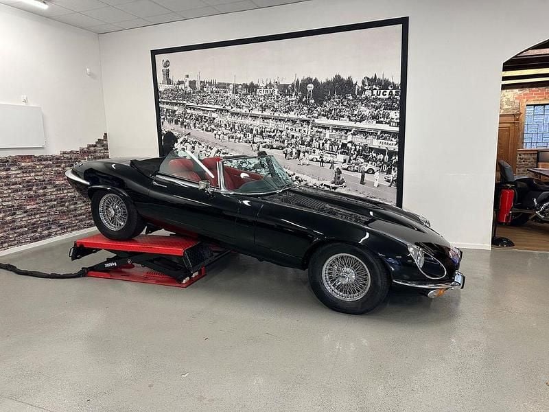 Gebraucht Jaguar E-Type 276 PS (202 kW) 1974 Schwarz Cabrio