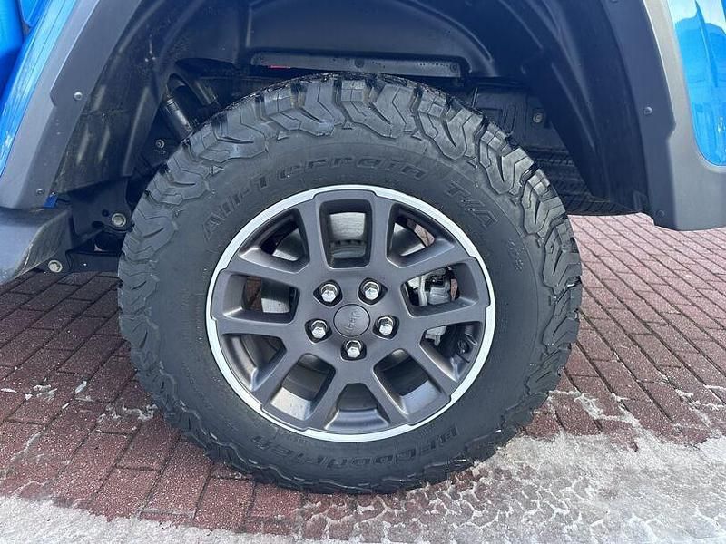 Gebraucht Jeep Gladiator 80th Anniversary 264 PS (194 kW) 2021 Hydro blue pearl coat Pickup