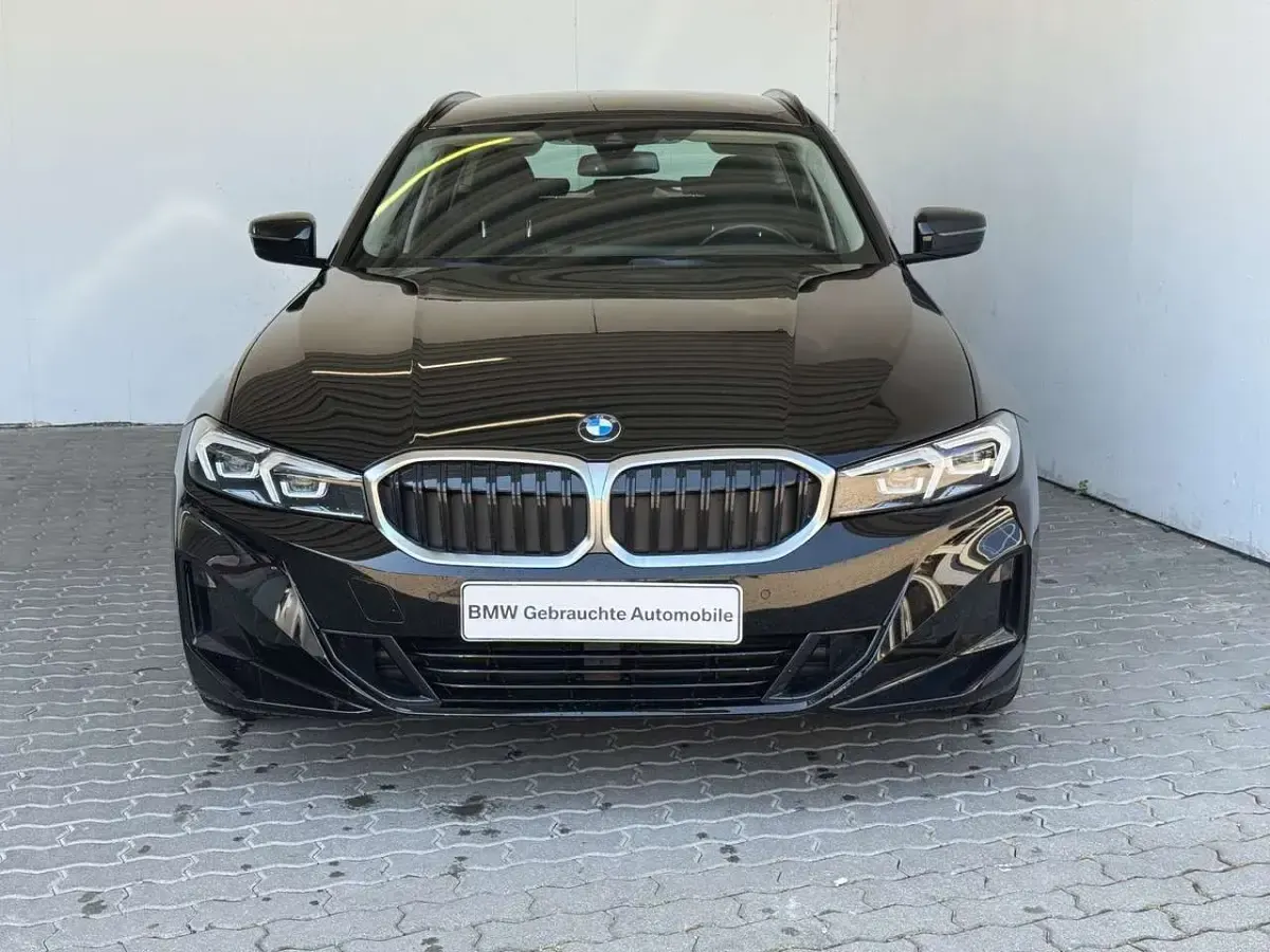 Gebraucht BMW 318 150 PS (110 kW) 2023 Schwarz Kombi