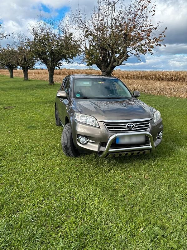 Gebraucht Toyota RAV4 150 PS (110 kW) 2011 Braun SUV