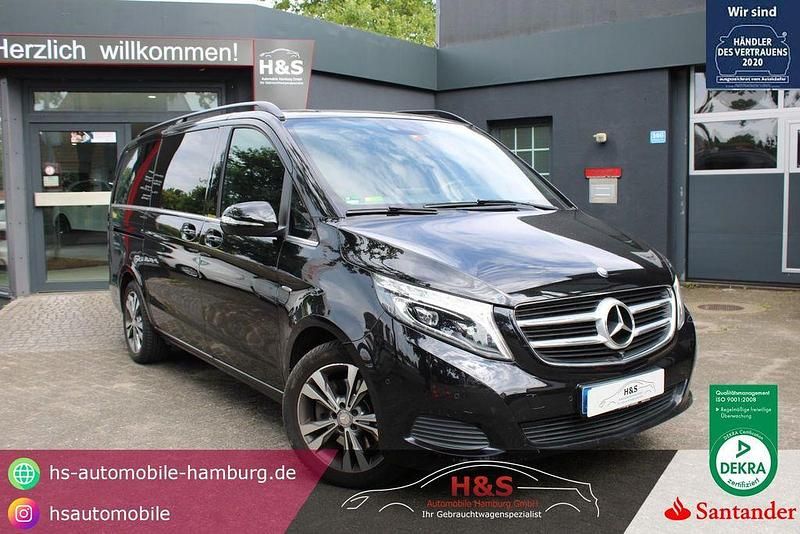 Obsidianschwarz Gebraucht 2014 Mercedes V250 Avantgarde Van / Kleinbus | 29.900 € (Fairer Preis) - Bild 1/4