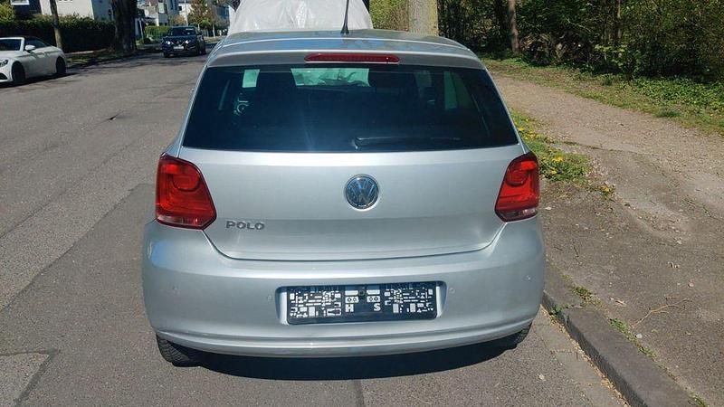 Gebraucht VW Polo Life 69 PS (50 kW) 2014 Silber Kleinwagen
