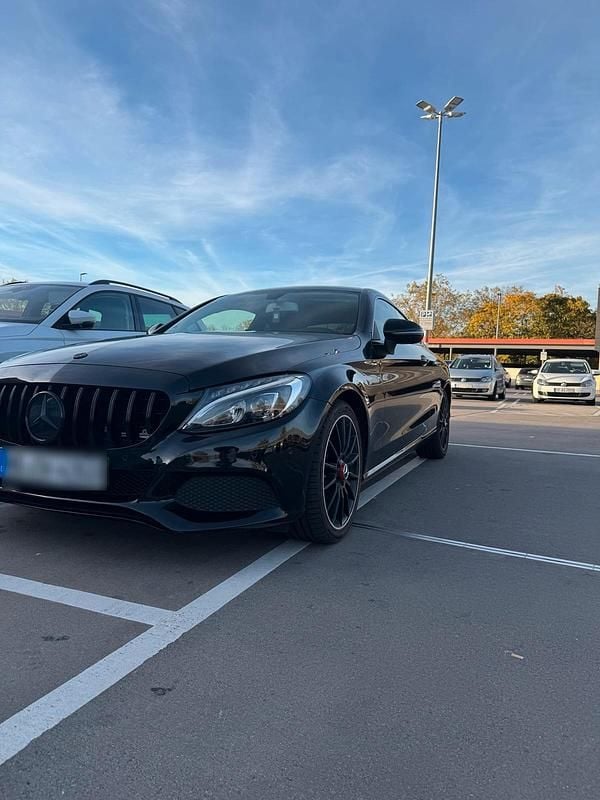 Gebraucht Mercedes C200 184 PS (135 kW) 2016 Schwarz Coupé