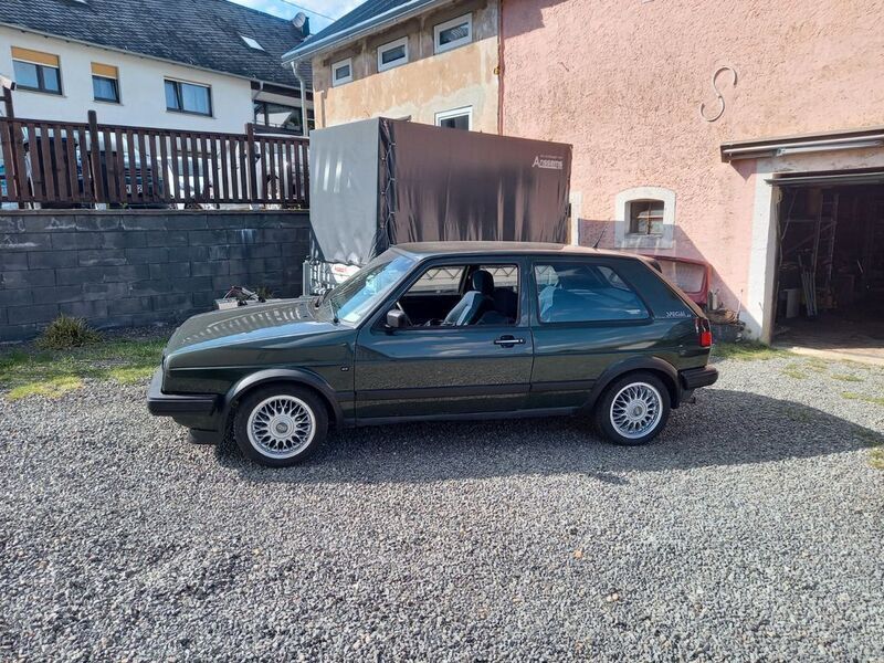 Grün Gebraucht 1990 VW Golf II GT Kleinwagen | 3.500 € - Bild 1/4