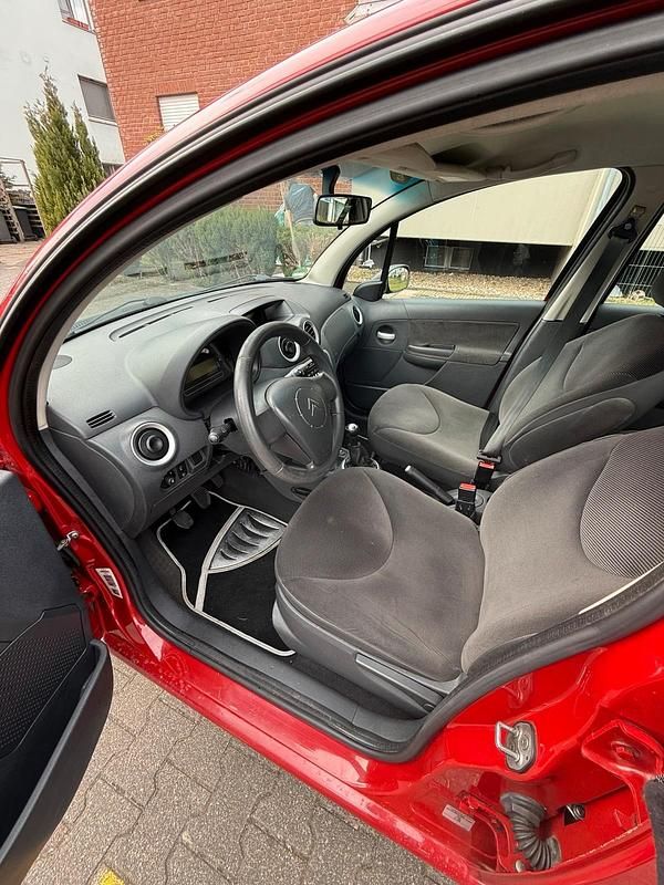 Second-hand Citroën C3 73 CP (53 kW) 2008 Roșu Hatchback