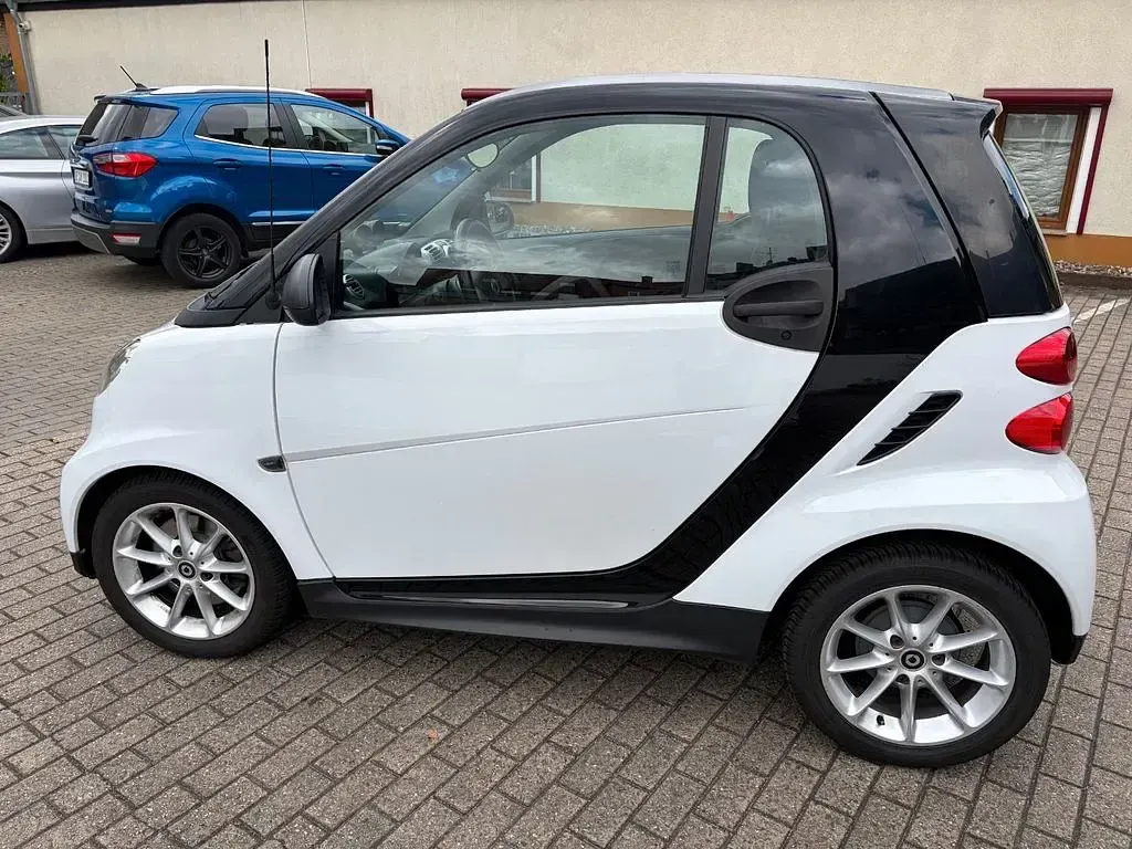 Gebraucht Smart ForTwo Coupé Pure 61 PS (44 kW) 2013 Weiß Coupé