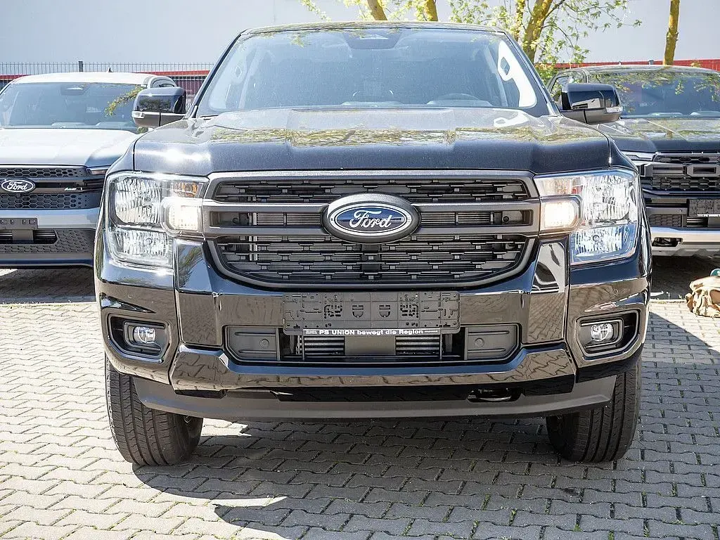 Neu Ford Ranger XLT 170 PS (125 kW) 2026 Obsidianschwarz Pickup