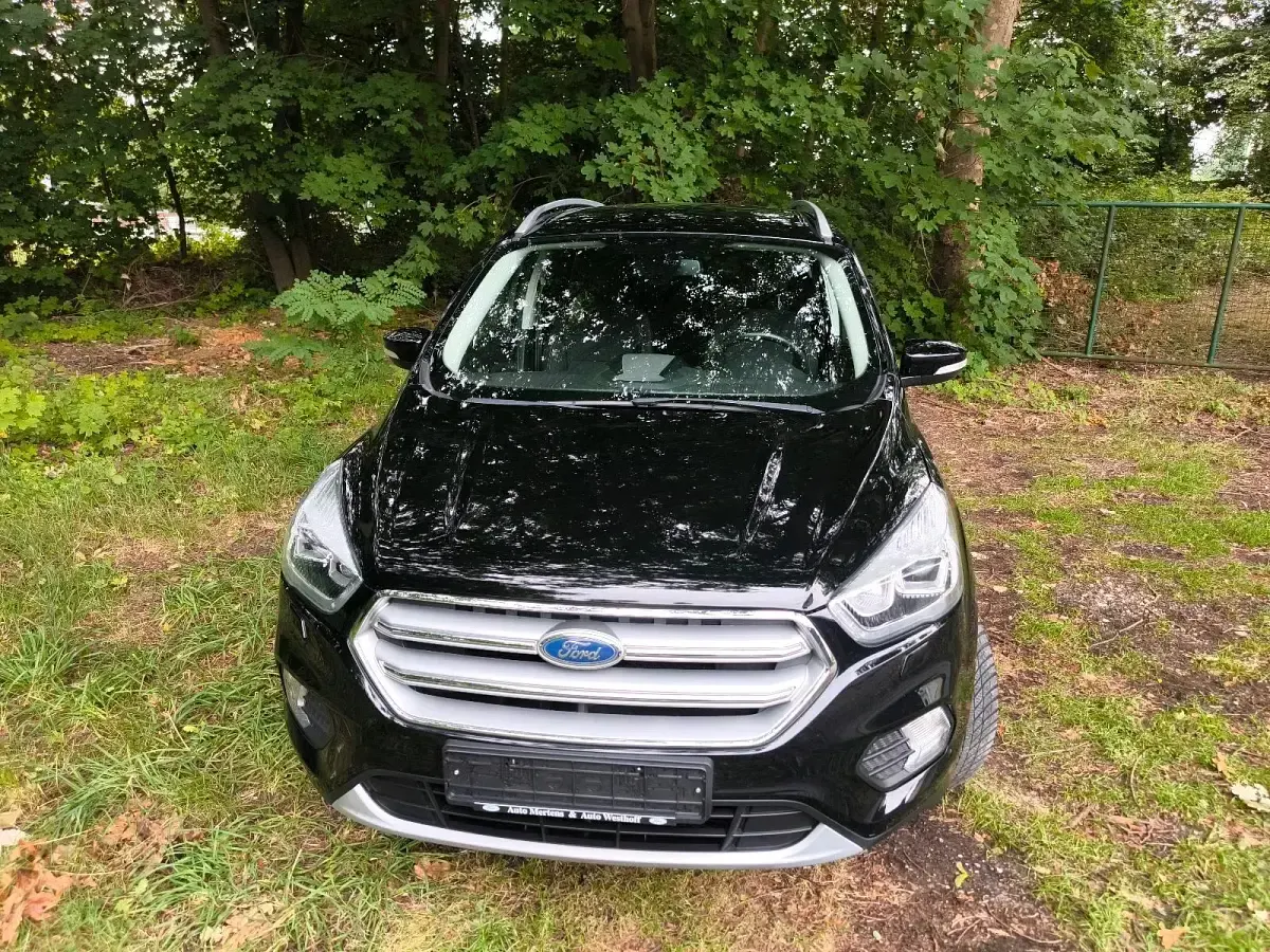 Gebraucht Ford Kuga Cool & Connect 150 PS (110 kW) 2019 Schwarz SUV