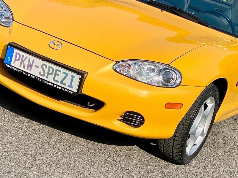 Gelb Gebraucht 2002 Mazda MX5 Cabrio | 8.690 € (Teuer) - Bild 1/4