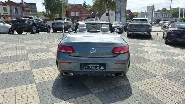 Gebraucht Mercedes C200 AMG 184 PS (135 kW) 2018 Andere Cabrio