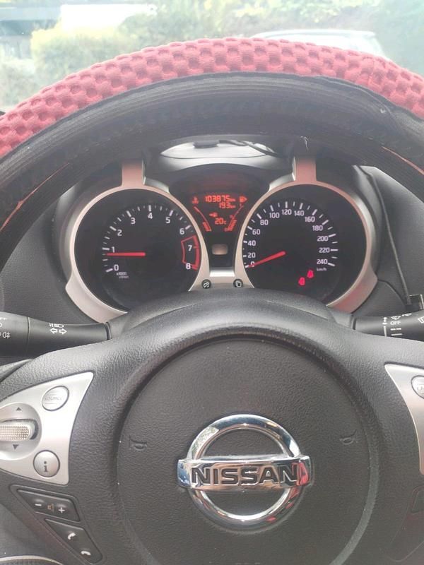 Weiß Gebraucht 2015 Nissan Juke SUV | 7.200 € (Guter Preis) - Bild 1/4