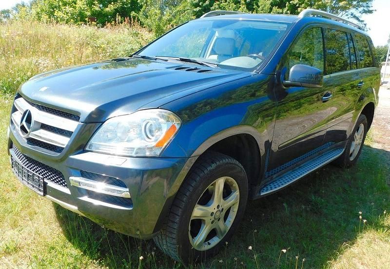 Grau Gebraucht 2012 Mercedes GL450 SUV | 16.900 € (Fairer Preis) - Bild 1/4