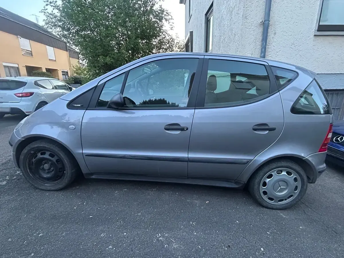 Gebraucht Mercedes A140 82 PS (60 kW) 1999 Andere farben Kleinwagen