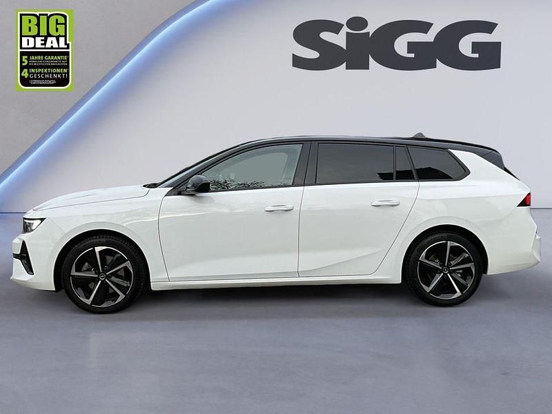 Gebraucht Opel Astra 131 PS (96 kW) 2024 Lack weiss banquise/typ aussen Kombi