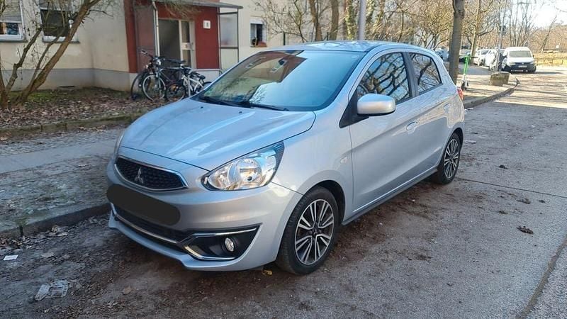Gebraucht Mitsubishi Space Star Active 80 PS (58 kW) 2018 Schwarz Kleinwagen