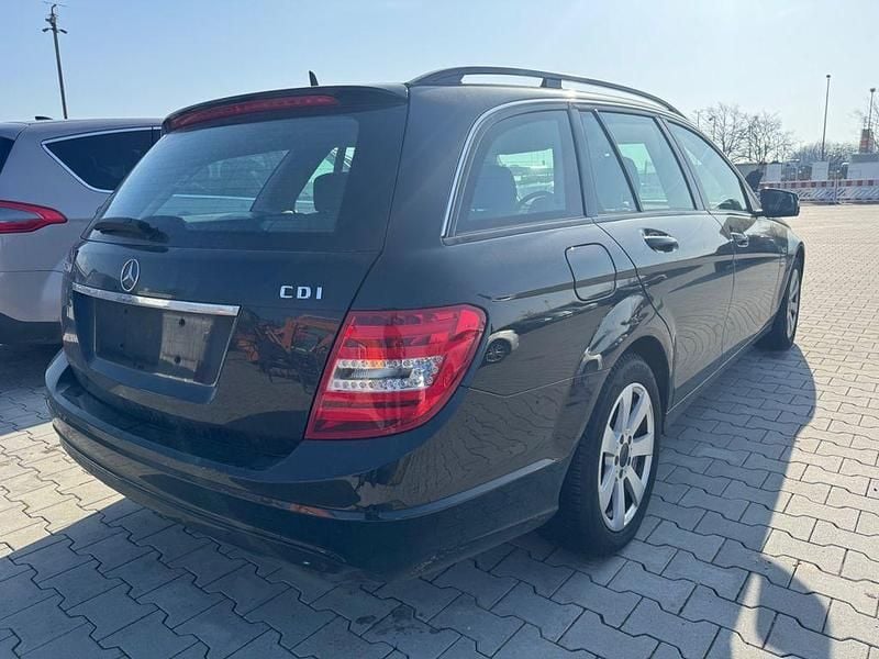 Gebraucht Mercedes C200 136 PS (100 kW) 2011 Schwarz Kombi