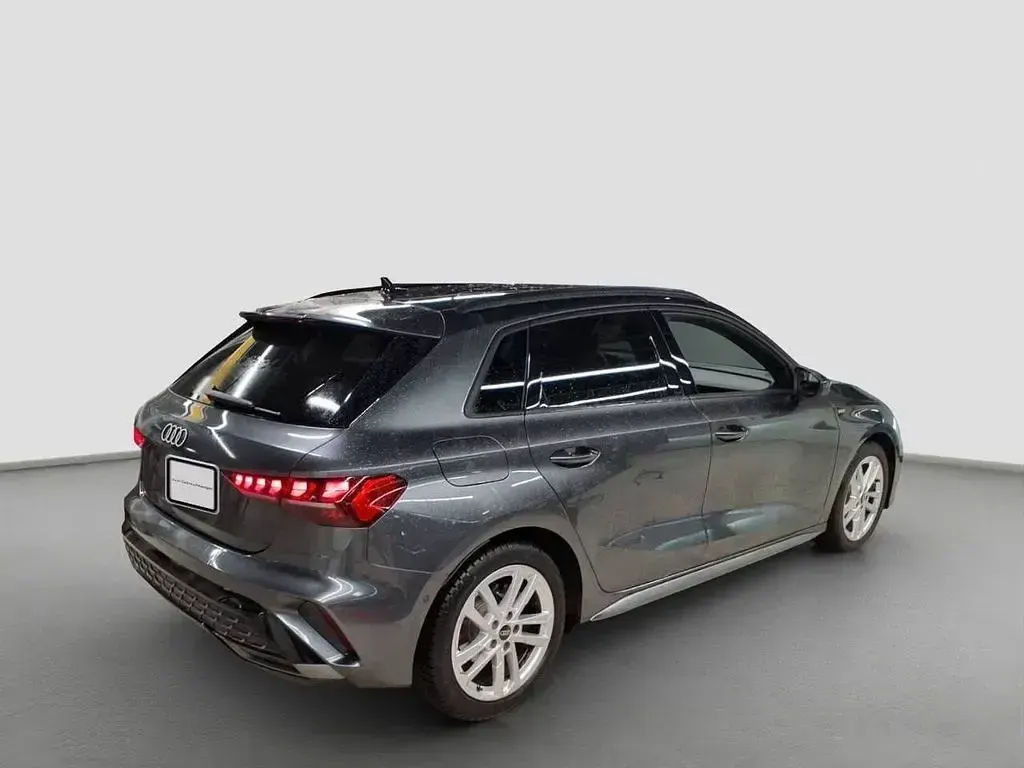 Gebraucht Audi A3 S-Line 116 PS (85 kW) 2025 Daytonagrau perleffekt (metallic) Limousine
