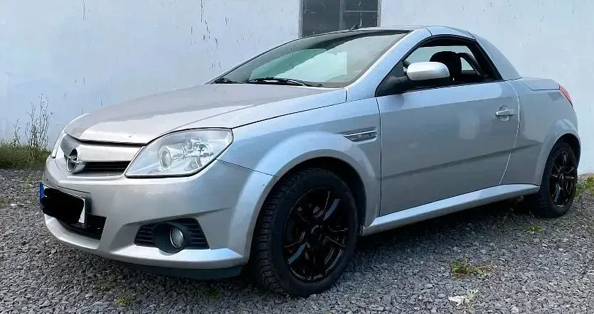 Gebraucht Opel Tigra 90 PS (66 kW) 2005 Silber Cabrio