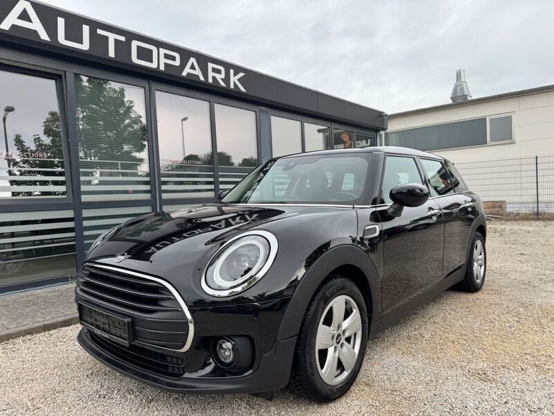 Schwarz Gebraucht 2021 Mini One Clubman Kombi | 14.900 € (Guter Preis) - Bild 1/4