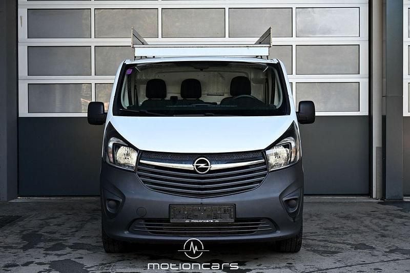 Gebraucht Opel Vivaro 95 PS (69 kW) 2017 Weiß Van / Kleinbus