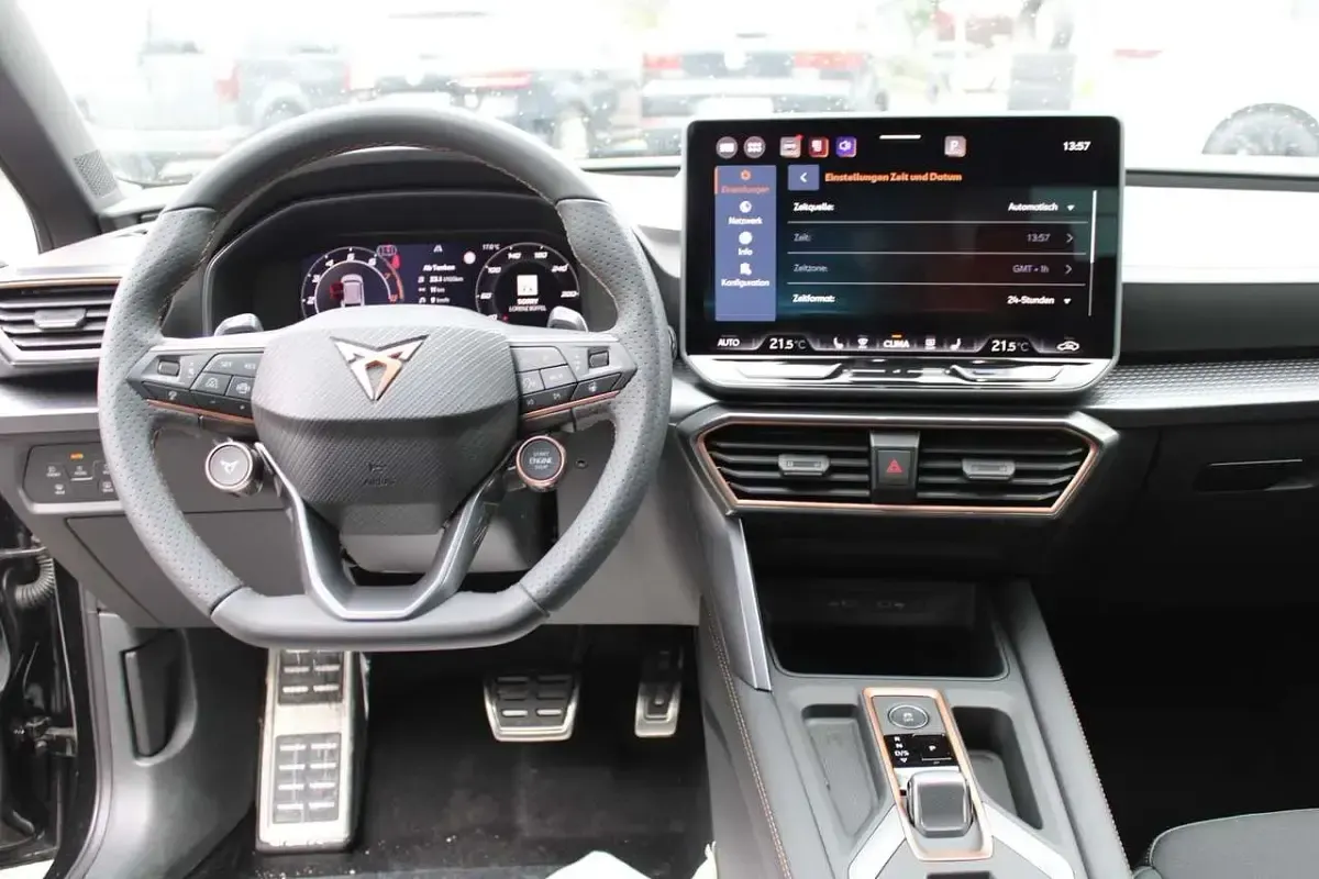 Gebraucht Cupra Leon 204 PS (150 kW) 2026 Mitternachtsschwarz Kombi