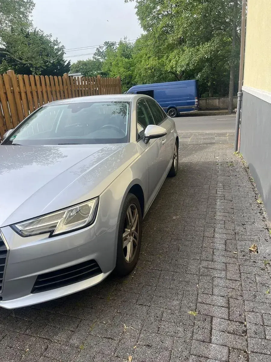 Gebraucht Audi A4 150 PS (110 kW) 2016 Grau Limousine