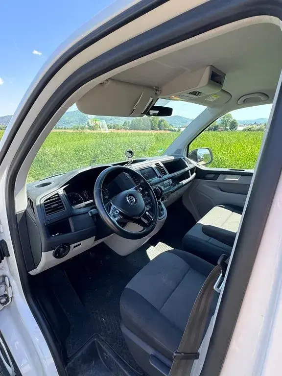 Gebraucht VW Transporter 150 PS (110 kW) 2019 Weiß Van