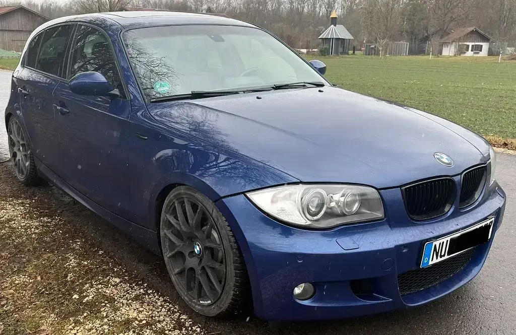 Gebraucht BMW 123 Sport Line 204 PS (150 kW) 2009 Blau Kleinwagen