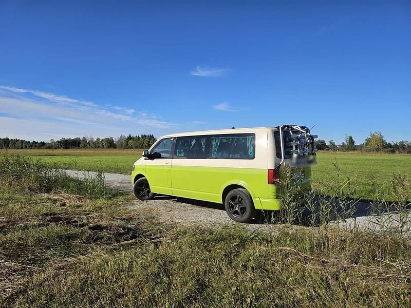 Gebraucht VW T5 102 PS (75 kW) 2011 Andere farben Van