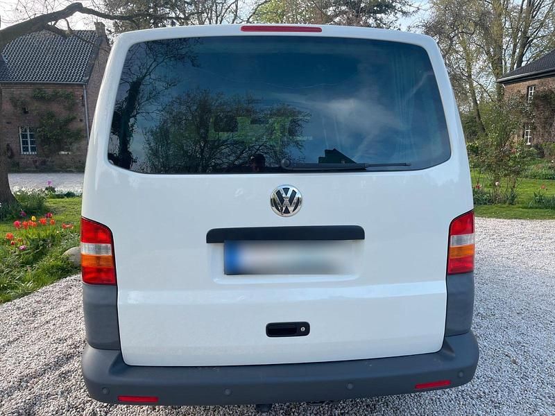 Second-hand VW T5 130 CP (95 kW) 2009 Alb Van