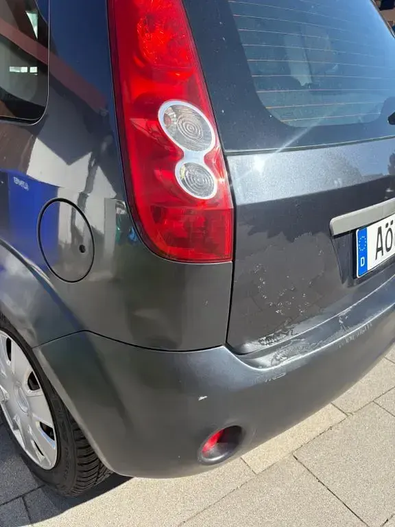 Gebraucht Ford Fiesta Ambiente 80 PS (58 kW) 2007 Grau Kleinwagen