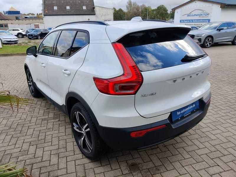 Gebraucht Volvo XC40 Plus 163 PS (119 kW) 2025 Weiß SUV