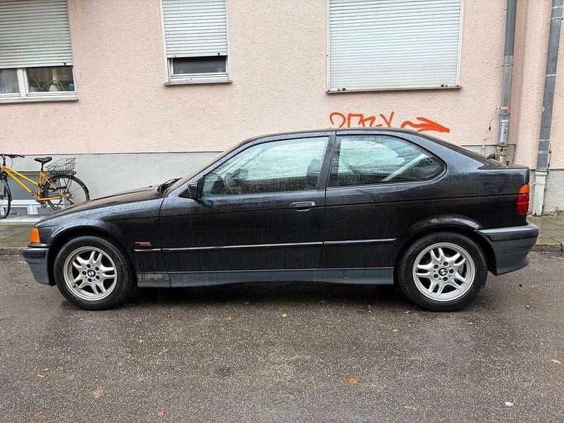Gebraucht BMW 316 Basis 102 PS (75 kW) 1994 Schwarz Coupé