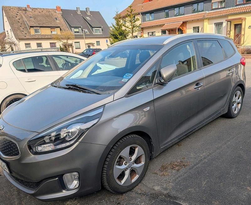 Gebraucht Kia Carens 135 PS (99 kW) 2014 Grau Van / Kleinbus