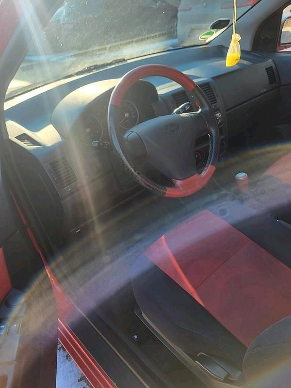 Gebraucht Hyundai Getz 67 PS (49 kW) 2008 Rot Kleinwagen