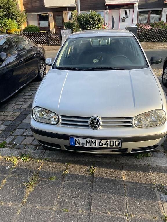 Gebraucht VW Golf IV Basis 75 PS (55 kW) 2002 Silber Kleinwagen