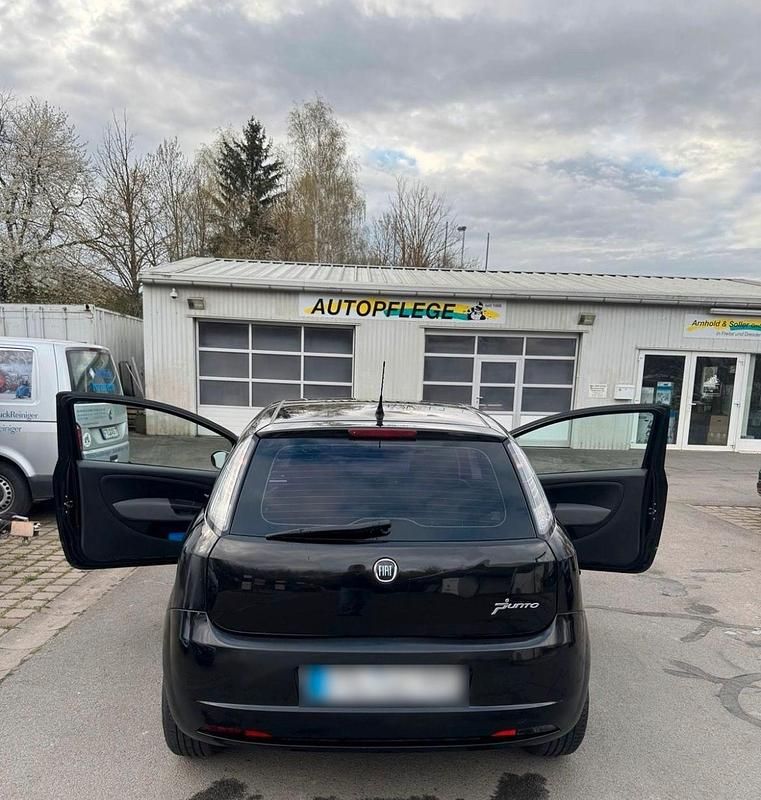 Gebraucht Fiat Punto 77 PS (56 kW) 2008 Schwarz Kleinwagen
