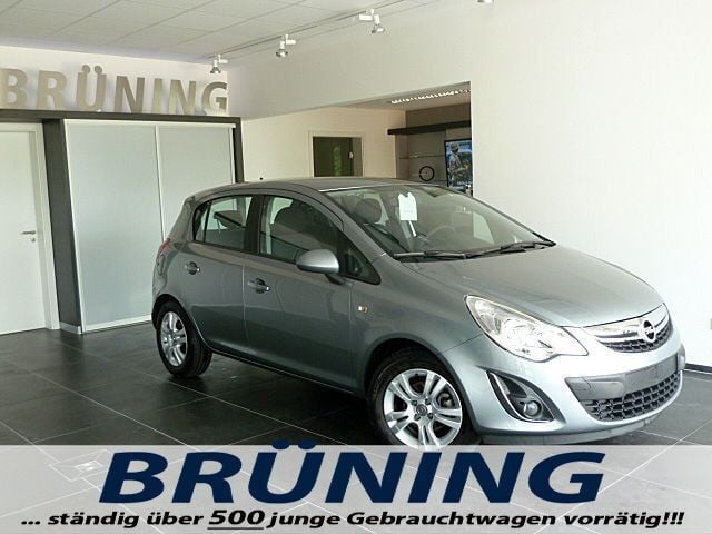 Używany Opel Corsa Selective 86 KM (63 kW) 2013 Srebrny Hatchback
