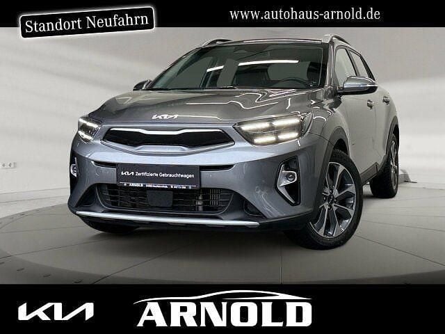 Weiß (astrograu) Gebraucht 2025 Kia Stonic Spirit SUV | 19.750 € (Guter Preis) - Bild 1/4