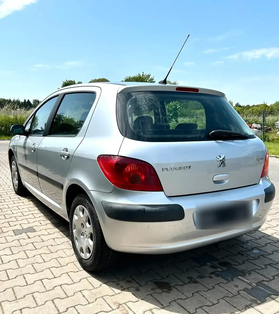 Gebraucht Peugeot 307 109 PS (80 kW) 2002 Silber Limousine