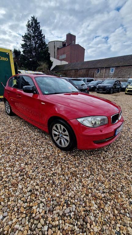 Gebraucht BMW 116 Advantage 122 PS (89 kW) 2011 Rot Kleinwagen