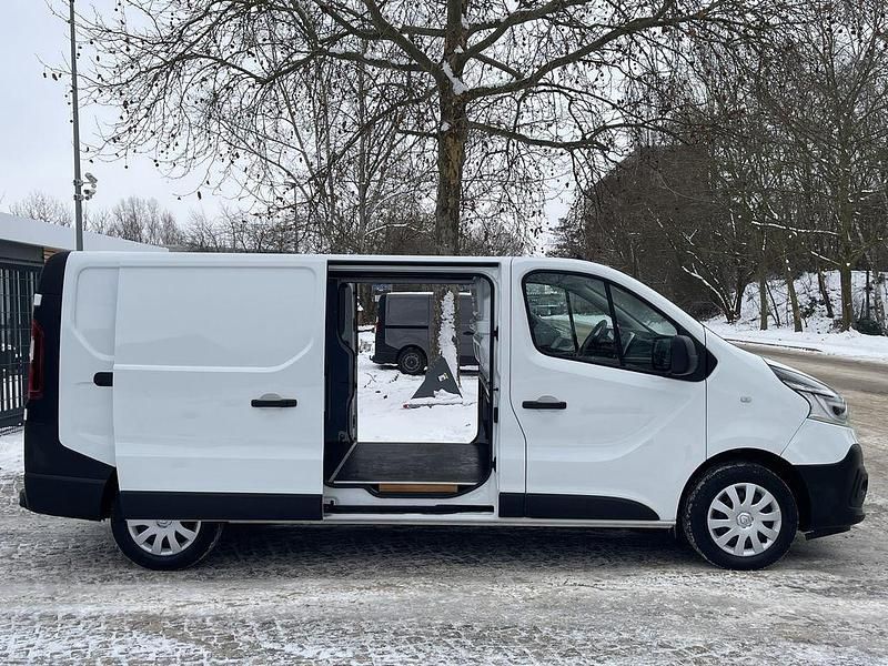 Gebraucht Renault Trafic 145 PS (106 kW) 2020 Weiss Van / Kleinbus