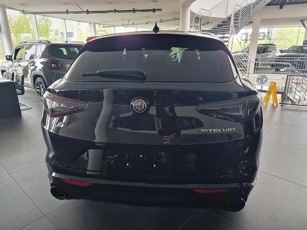 Neu Alfa Romeo Stelvio Veloce 280 PS (205 kW) 2025 Schwarz (nero vulcano, metallic) SUV