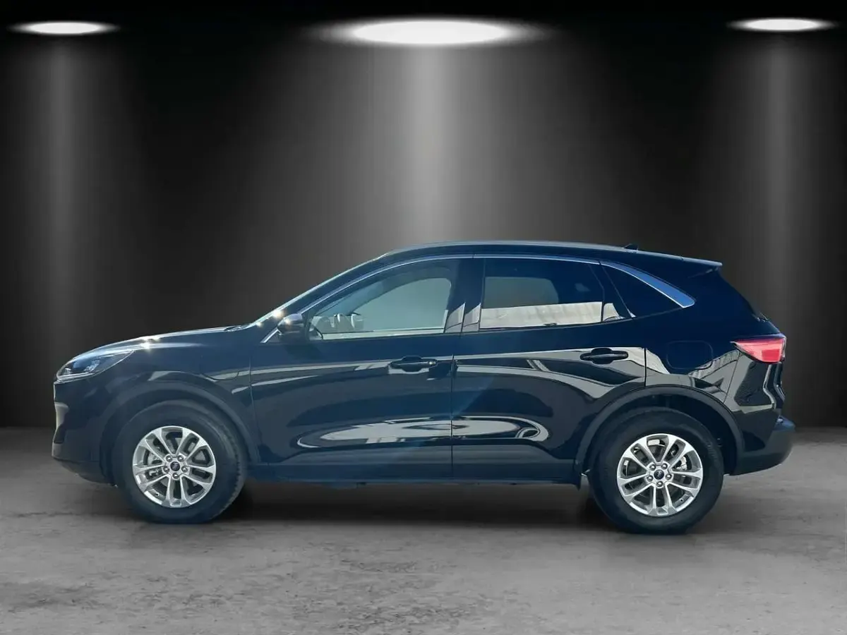 Gebraucht Ford Kuga Titanium 224 PS (164 kW) 2022 Schwarz SUV