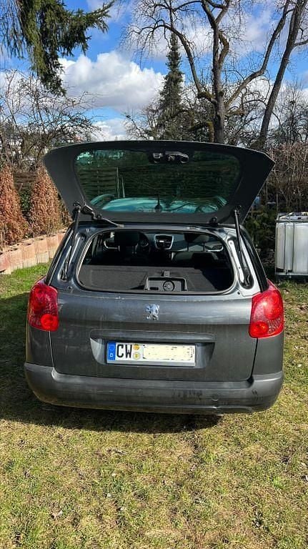 Gebraucht Peugeot 207 95 PS (69 kW) 2008 Grau Kombi